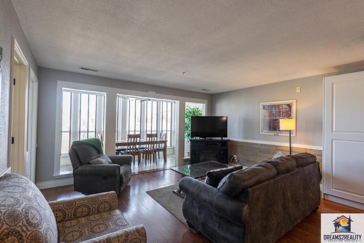 2Br Walk-In Condo - Near The 76 Strip - Free Wifi - Pool - Free Tickets Included - Clb-3 Branson Eksteriør billede
