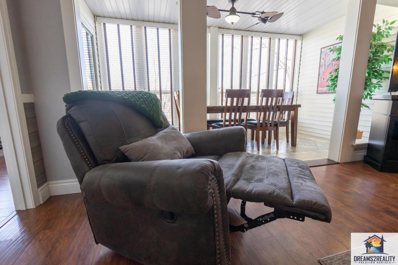 2Br Walk-In Condo - Near The 76 Strip - Free Wifi - Pool - Free Tickets Included - Clb-3 Branson Eksteriør billede