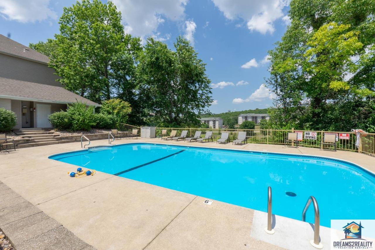 2Br Walk-In Condo - Near The 76 Strip - Free Wifi - Pool - Free Tickets Included - Clb-3 Branson Eksteriør billede