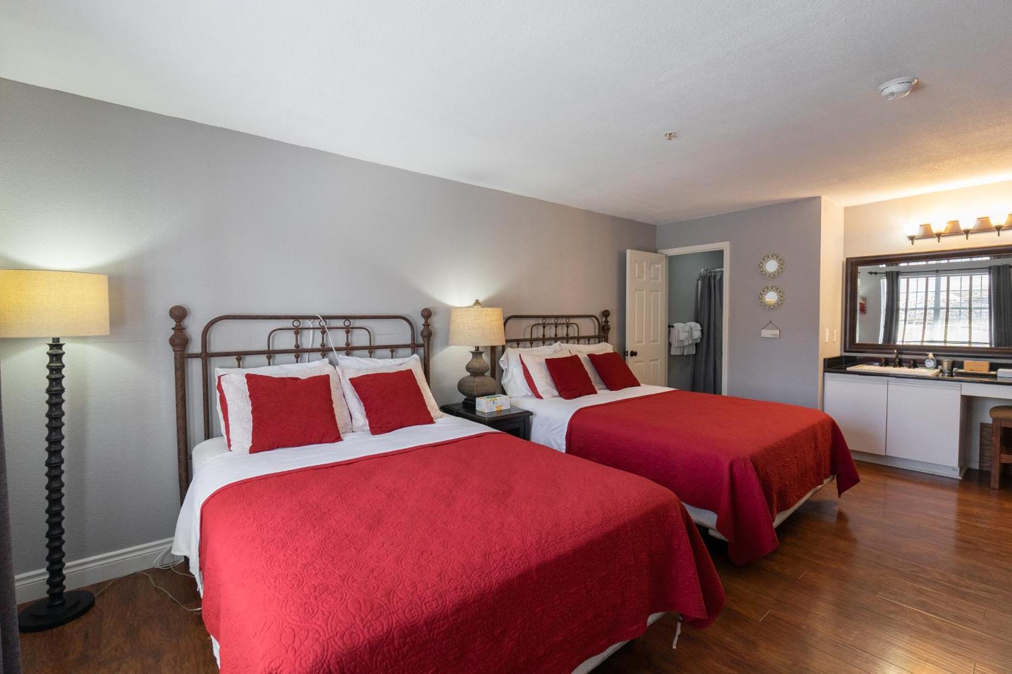 2Br Walk-In Condo - Near The 76 Strip - Free Wifi - Pool - Free Tickets Included - Clb-3 Branson Eksteriør billede